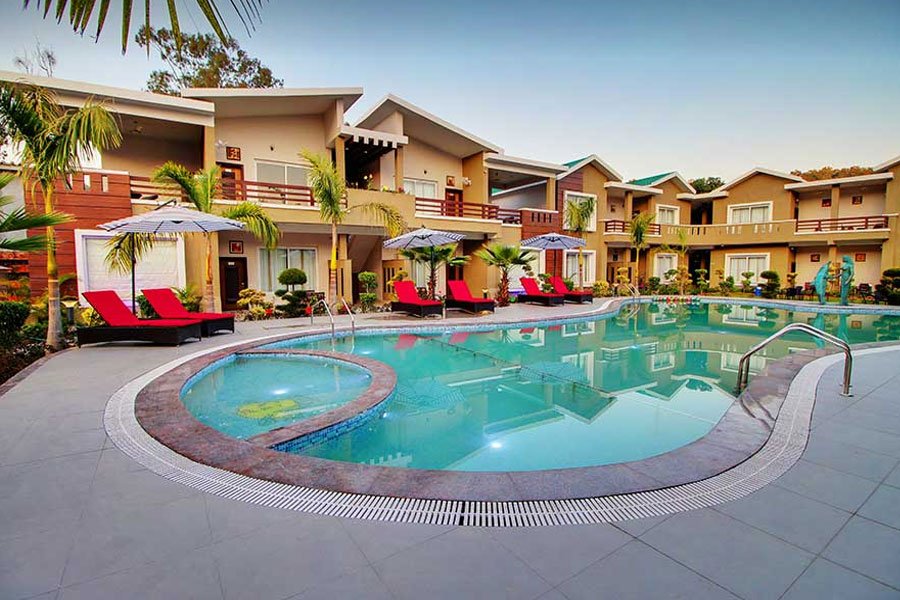 Hotels & Resorts